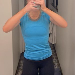 Lululemon swiftly tech shirt size 6